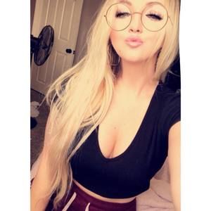 Meet your Posher, Ashleigh